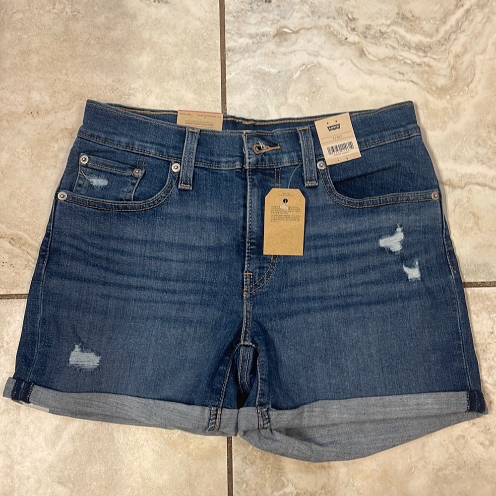 NWT womens Levi mid length jean shorts